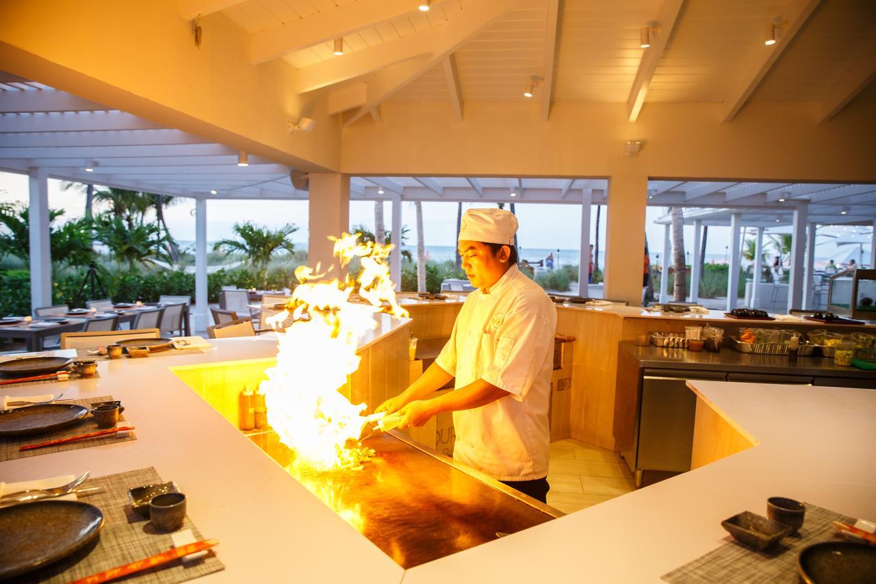 Ocean Club West Resort เกรซเบย์ ภายนอก รูปภาพ
